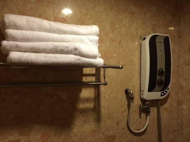 Hotel Zamburger Sg Bakap Kampong Gurun Экстерьер фото
